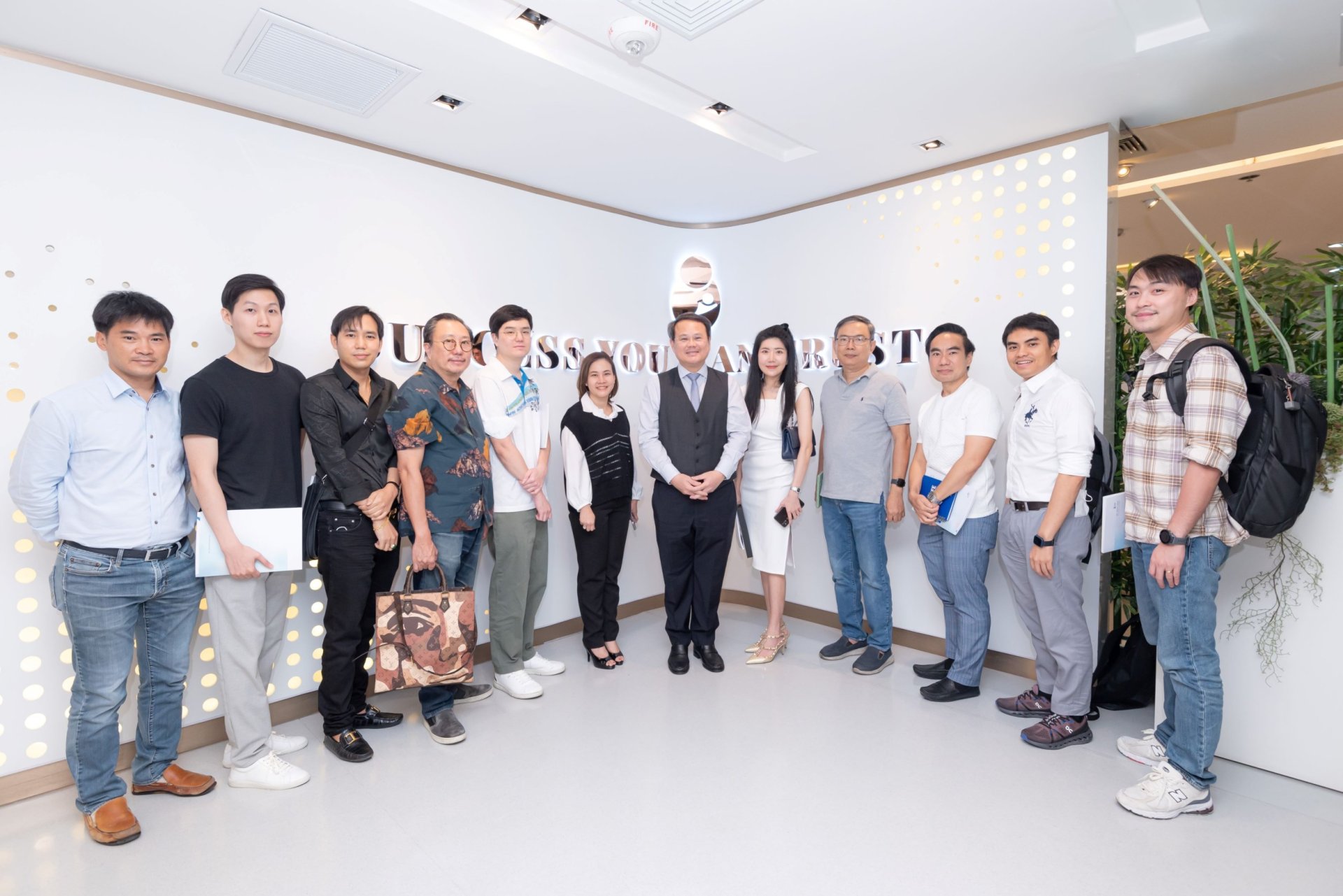  SAFE เปิดบ้านต้อนรับนักลงทุนจาก Pi เยี่ยมชมคลินิกรักษาผู้มีบุตรยาก 