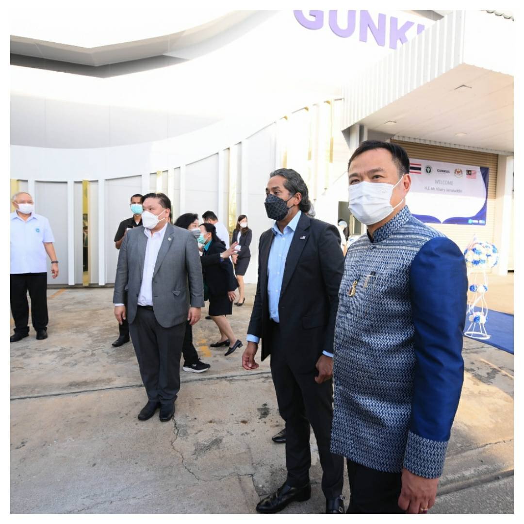 รมต.สาธารณสุข มาเลเซีย แวะเยี่ยมชมโรงงานสกัดสารกัญชง GUNKUL ตอกย้ำความเชื่อมั่นด้านคุณภาพผลิตภัณฑ์  รมต.สาธารณสุข มาเลเซีย แวะเยี่ยมชมโรงงานสกัดสารกัญชง GUNKUL ตอกย้ำความเชื่อมั่นด้านคุณภาพผลิตภัณฑ์