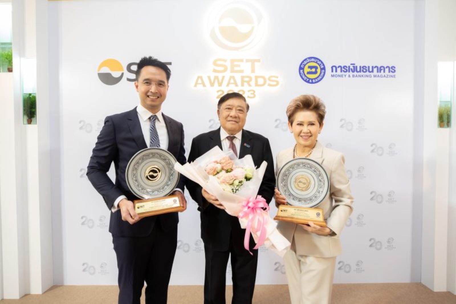 BDMS คว้า 2 รางวัลเกียรติยศ เวที SET Awards 2023 