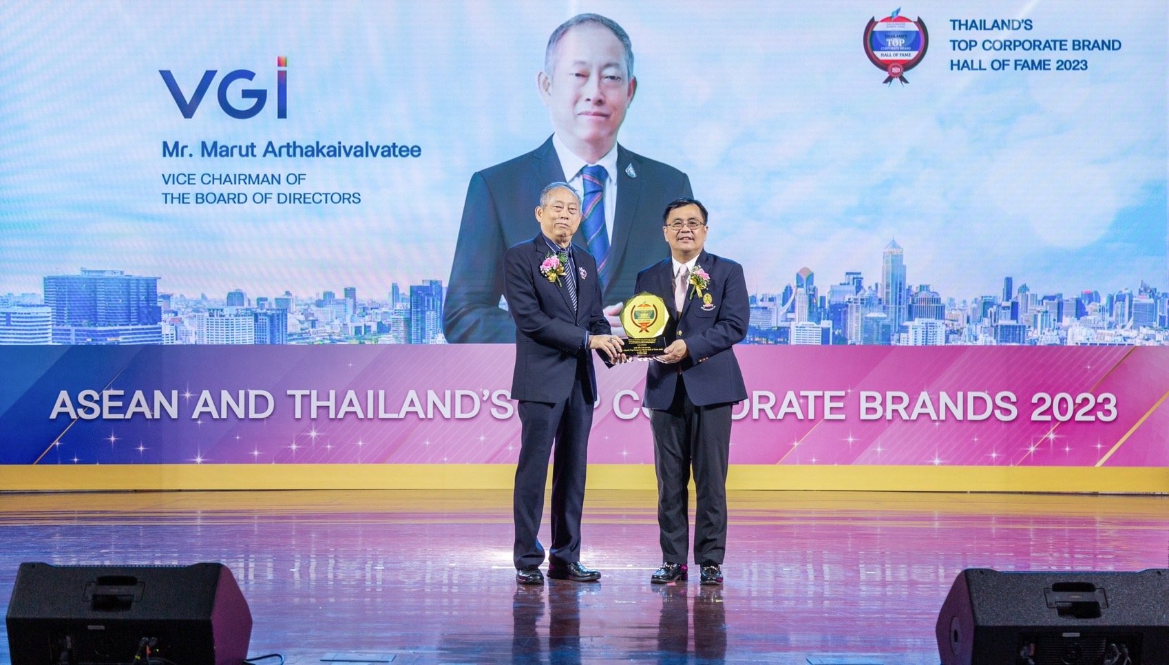 VGI รับรางวัล Thailand’s Top Corporate Brand Hall of  Fame 2023 สุดยอดองค์กรที่มีมูลค่าแบรนด์สูงสุดต่อเนื่องติดต่อกัน 5 ปี 