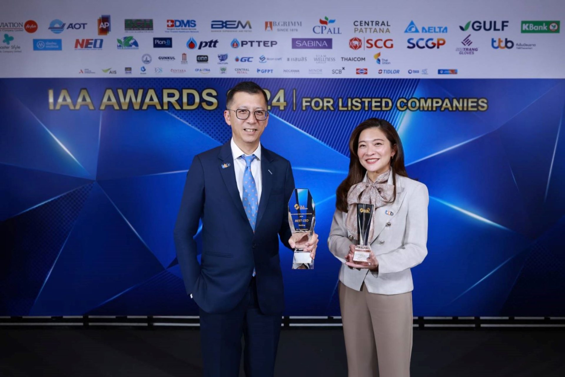 ttb รับ 2 รางวัล Best CEO และ Best IR จากสมาคมนักวิเคราะห์การลงทุน
