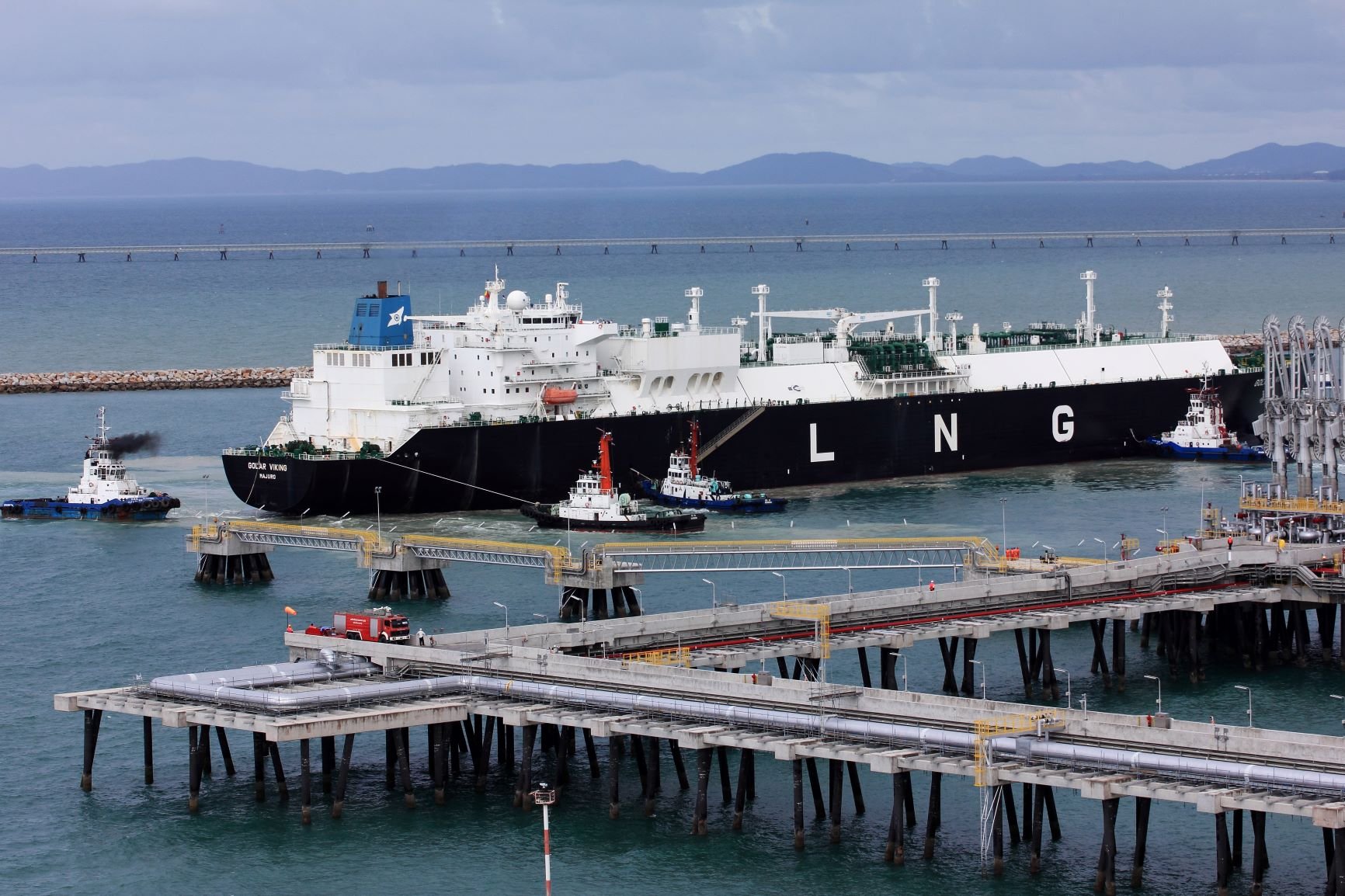 GULF ผนึก RATCH เซ็นสัญญาจัดหาก๊าซ LNG ใช้ในโรงไฟฟ้าหินกอง รับการเริ่มต้นจ่ายไฟฟ้าเข้าระบบในเดือนมีนาคมปีหน้า