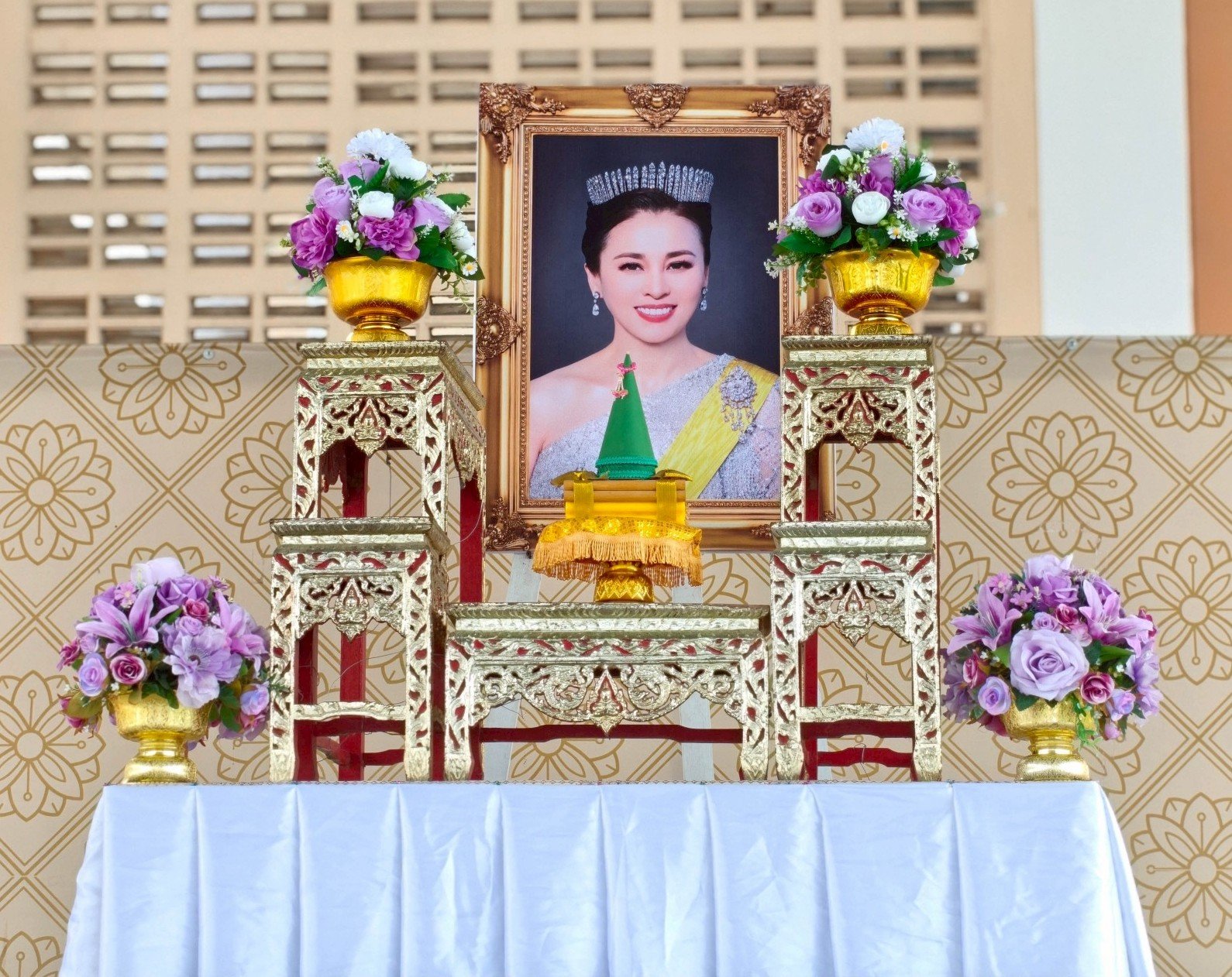 พิธีถวายพระพรชัยมงคล สมเด็จพระนางเจ้าฯ พระบรมราชินี