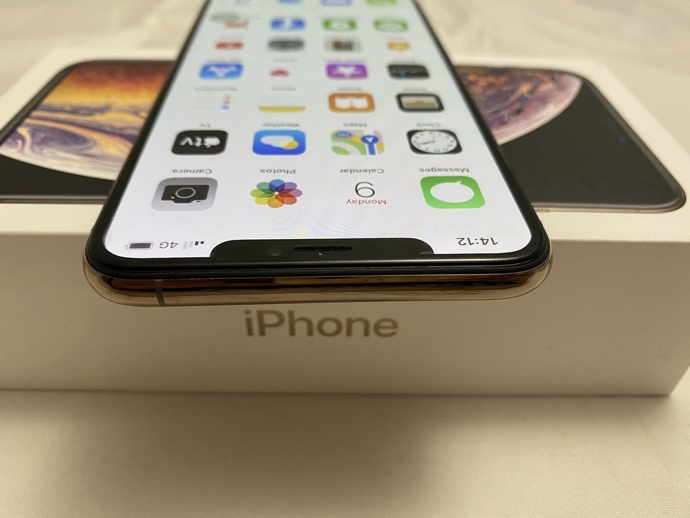 iPhone XSMAX 64GB GOLD ศูนย์ไทย เพิ่งเคลมมา สวยๆยกกล่อง เพียง 20,900฿ เท่านั้นจ้า !! iPhone XSMAX 64GB GOLD ศูนย์ไทย เพิ่งเคลมมา สวยๆยกกล่อง เพียง 20,900฿ เท่านั้นจ้า !!