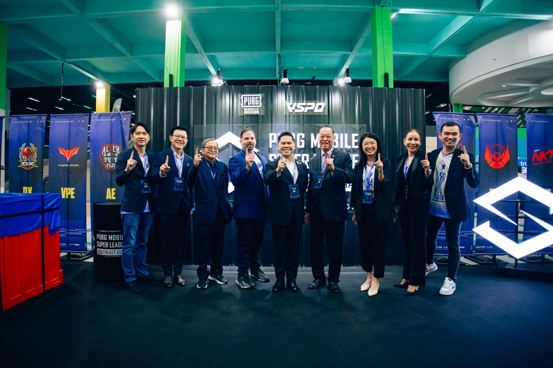 "บิ๊กท็อป"เปิดงานแข่งขันEsports ลั่นส่งเสริมให้เป็น Soft Power ในอนาคต "บิ๊กท็อป"เปิดงานแข่งขันEsports ลั่นส่งเสริมให้เป็น Soft Power ในอนาคต