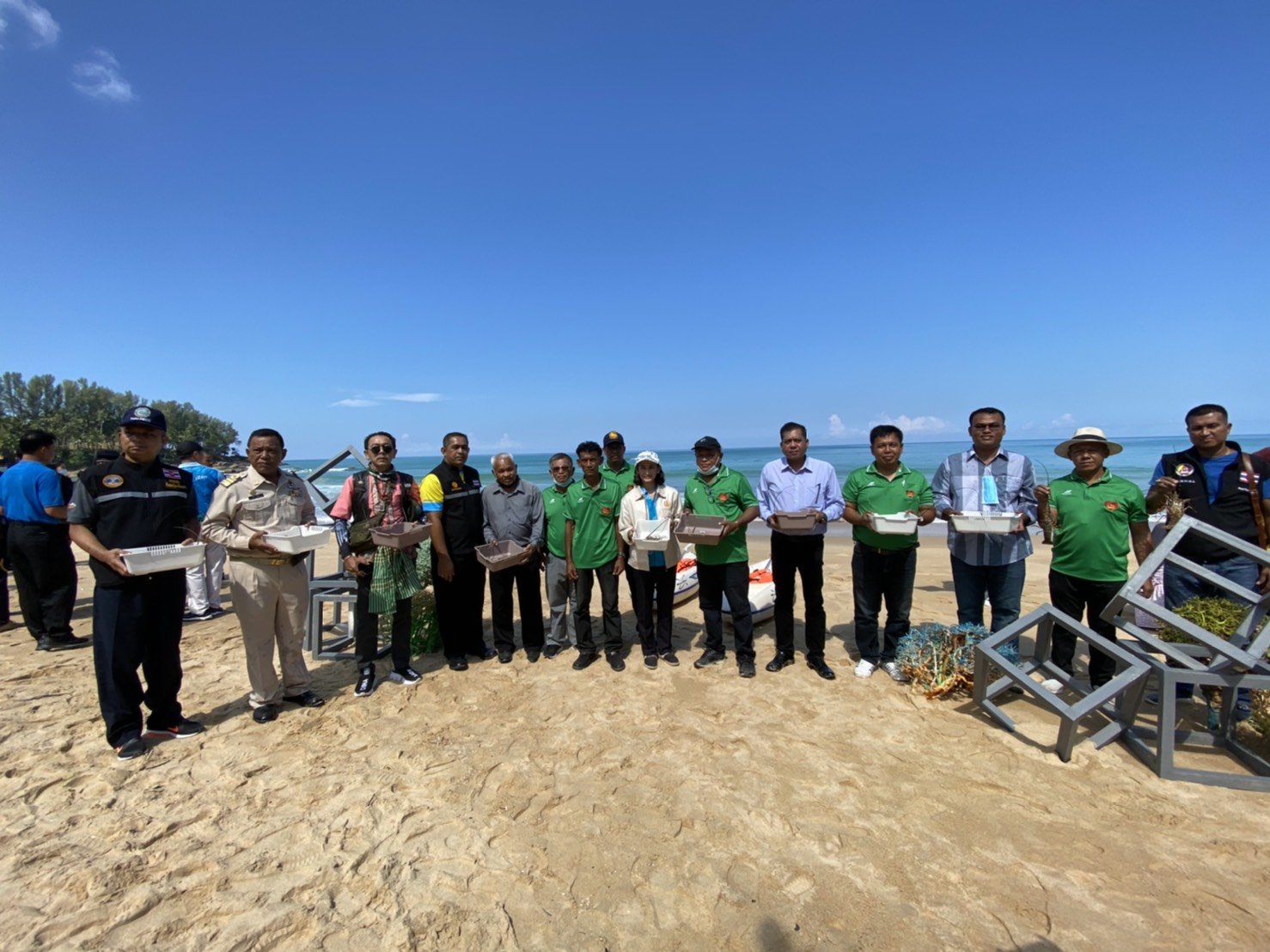 ปล่อยกุ้งมังกร-พันธ์ุสัตว์น้ำคืนสมดุลย์ให้ธรรมชาติ ปล่อยกุ้งมังกร-พันธ์ุสัตว์น้ำคืนสมดุลย์ให้ธรรมชาติ