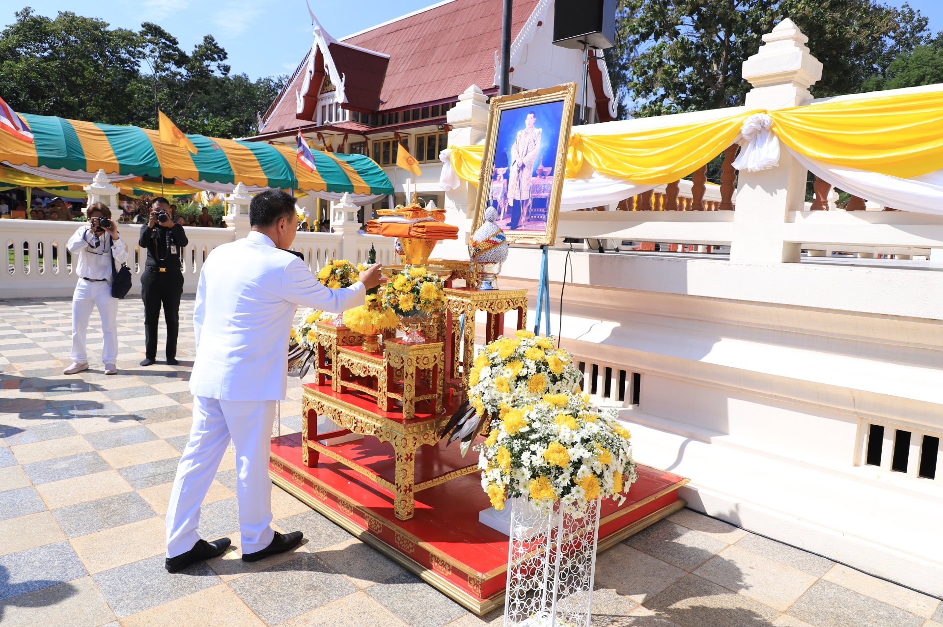 กรมพัฒนาฝีมือแรงงานอัญเชิญ ผ้าพระกฐินพระราชทานทอดถวายวัดวชิราลงกรณวราราม 