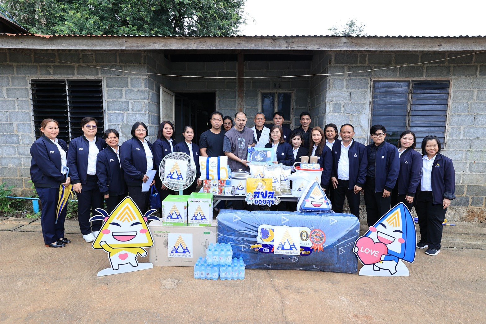 "เลขาฯ บุปผา"นำทีมผู้บริหารฯเยือนโคราช เยี่ยมผู้ประกันตนทุพพลภาพโครงการ "สปส. มอบสุข"