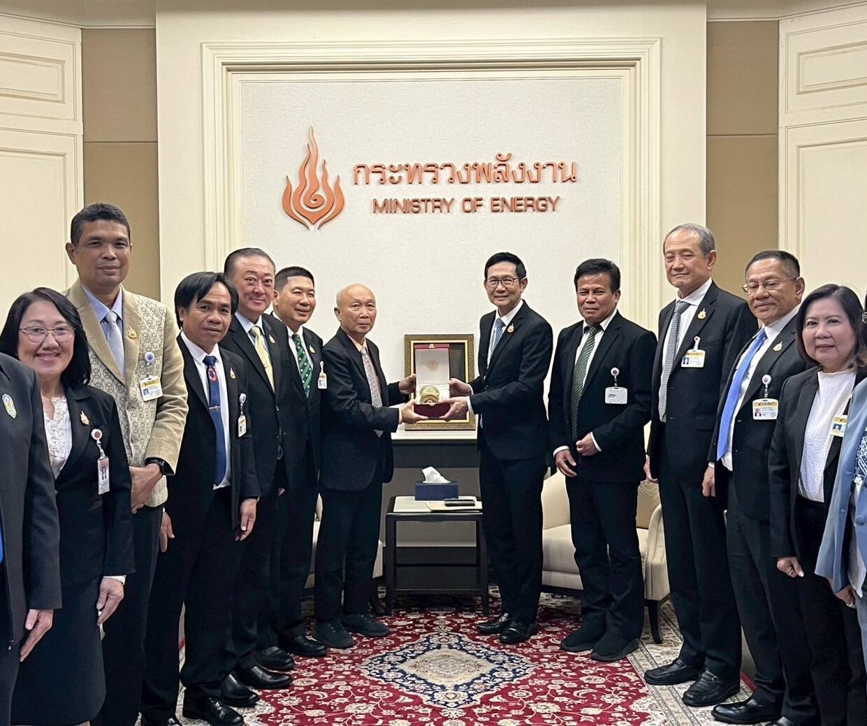 กมธ.พลังงาน วุฒิสภาเสนอ รมว.พลังงาน สางปัญหาพลังงานไทย 6 เรื่อง