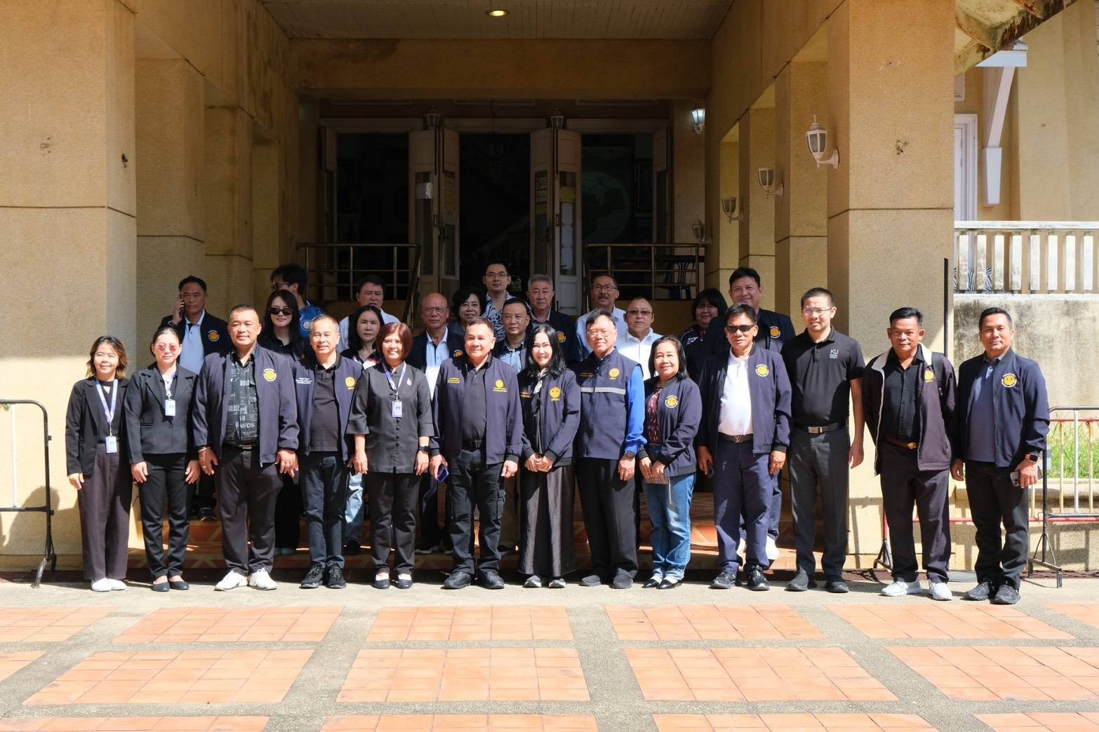 "กมธ.การทหารฯ วุฒิสภา"ลงพื้นที่ วัดยะลาติดตามปัญหาไฟใต้ 