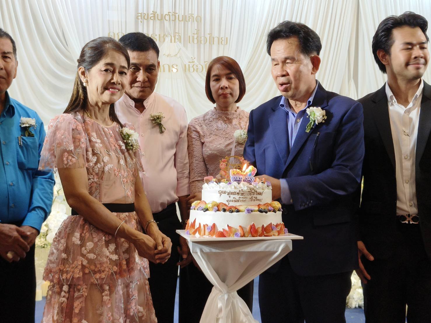 "นายกฯสุนทร"ตัวแทนปกครองท้องถิ่น อวยพรวันเกิด"พุทธชาติ-ณิชากร เชื้อไทย