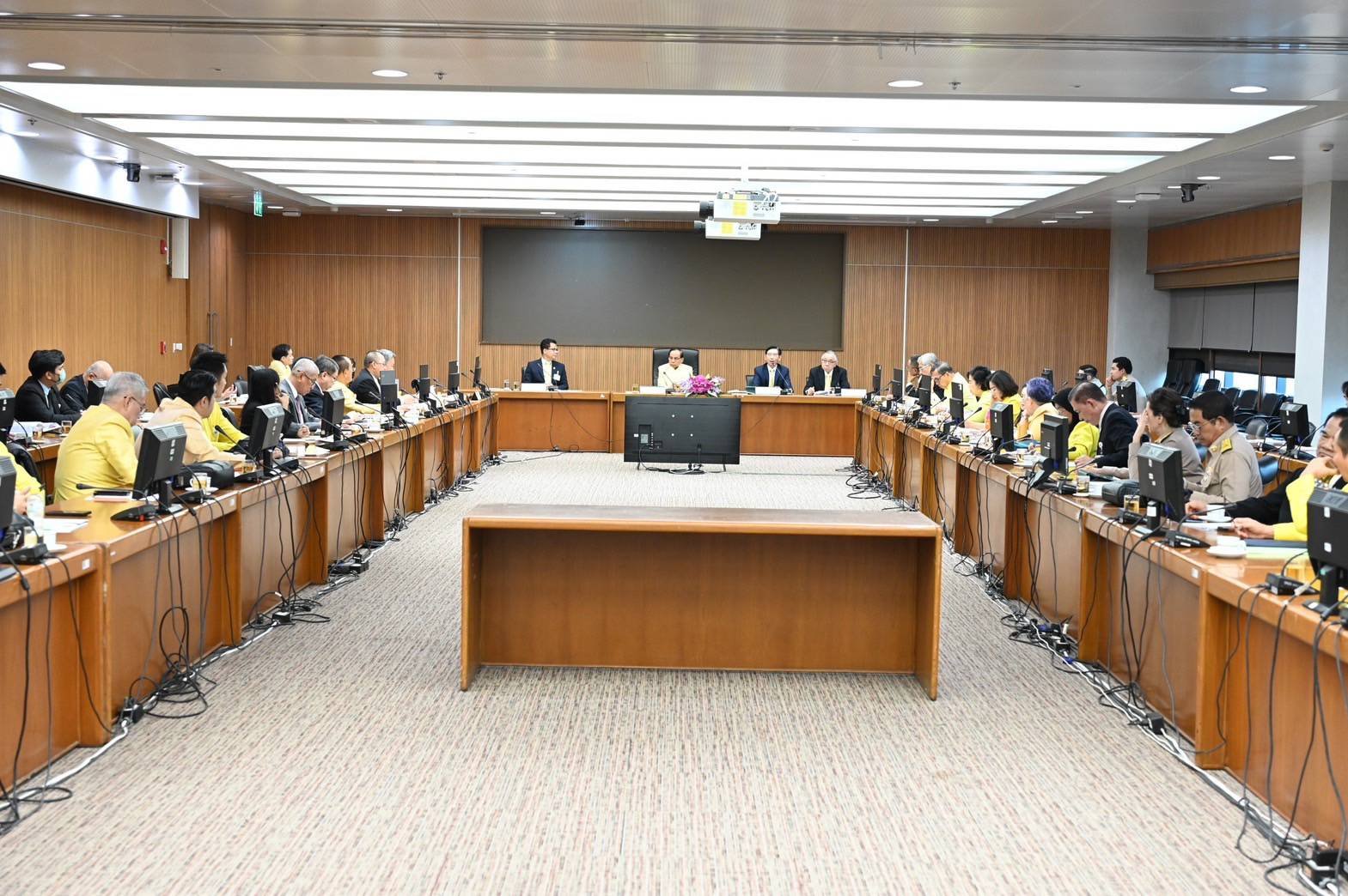 ผุดเวทีวุฒิสภา Morning Talk ถกแนวทางแก้ไขรัฐธรรมนูญ 