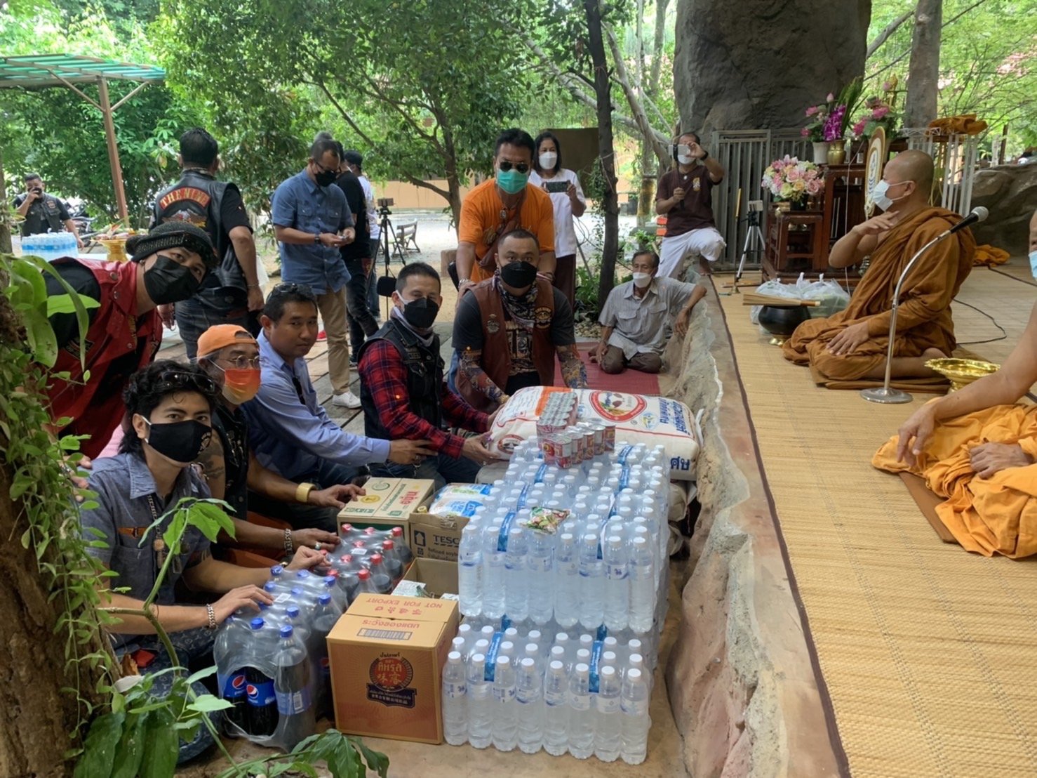 กลุ่มThe Nine Thailand ทำบุญฉลองครบรอบ 15 ปี กลุ่มThe Nine Thailand ทำบุญฉลองครบรอบ 15 ปี