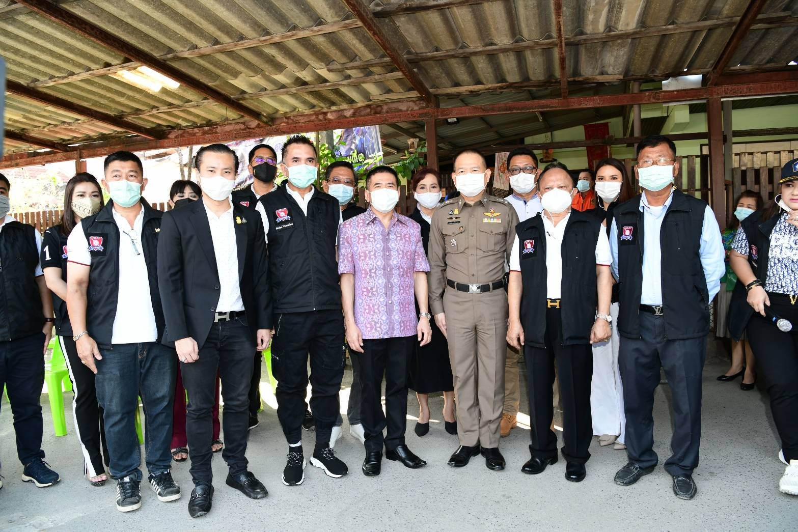 ผู้ว่าเมืองนนท์เร่งช่วยเหลือ ชาวบ้านประสบเหตุอัคคีภัย ผู้ว่าเมืองนนท์เร่งช่วยเหลือ ชาวบ้านประสบเหตุอัคคีภัย