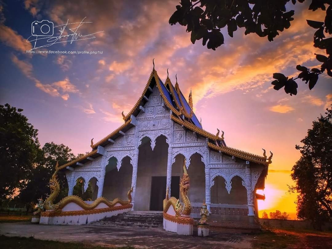 โลกสวยด้วย"มือถือ" วันพระอิ่มบุญกับโบสถ์สวยวิจิตรงามตา โลกสวยด้วย"มือถือ" วันพระอิ่มบุญกับโบสถ์สวยวิจิตรงามตา