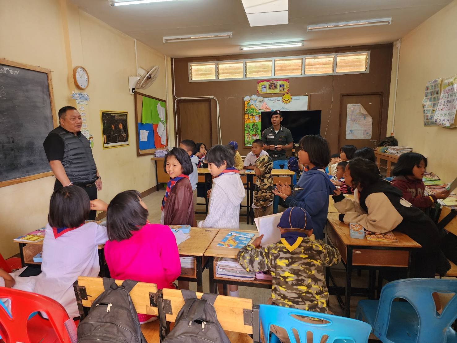 "มูลนิธิพุทธรักษา"ลงพื้นที่โรงเรียนตชด. ตรวจประเมินครูตชด.สอนภาษาอังกฤษ 