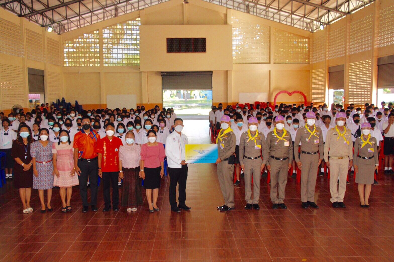 สุราษฎร์ฯเปิดโครงการ"สร้างจิตสำนึกต่อสถาบันชาติ ศาสนา พระมหากษัตริย์"ประจำปี 65 สุราษฎร์ฯเปิดโครงการ"สร้างจิตสำนึกต่อสถาบันชาติ ศาสนา พระมหากษัตริย์"ประจำปี 65