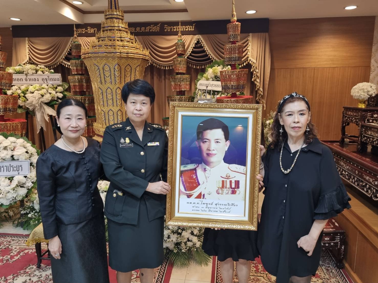 เชิญร่วมส่งดวงวิญญาณสู่สรวงสวรรค์ พระราชทานเพลิงศพ"มือปราบหน้าหยก"   เชิญร่วมส่งดวงวิญญาณสู่สรวงสวรรค์ พระราชทานเพลิงศพ"มือปราบหน้าหยก"