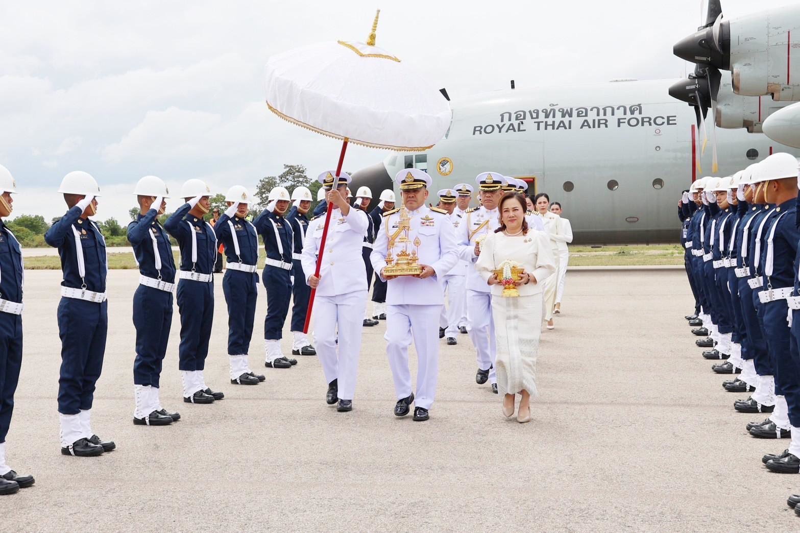 กองบิน 3 จัดพิธีอัญเชิญพระบรมสารีริกธาตุ "องค์ปฐม"มาประดิษฐานชั่วคราวเสริมสิริมงคลกำลังพล-ชาวสระแก้ว 