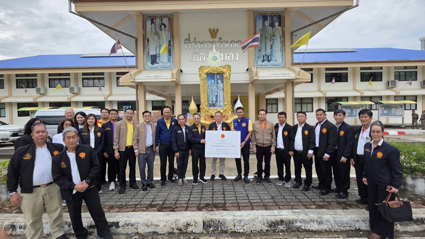 กมธ.แรงงานผนึกกมธ.ทหาร วุฒิสภา ลุยระนองเกาะติดปัญหาคนงานไทยถูกจับในเมียนมาร์  กมธ.แรงงานผนึกกมธ.ทหาร วุฒิสภา ลุยระนองเกาะติดปัญหาคนงานไทยถูกจับในเมียนมาร์