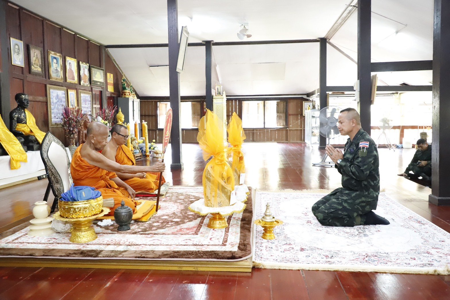 "แม่ทัพภาค 4"เดินสายเยี่ยมคารวะ "ผู้นำ 2 ศาสนา"นราธิวาส