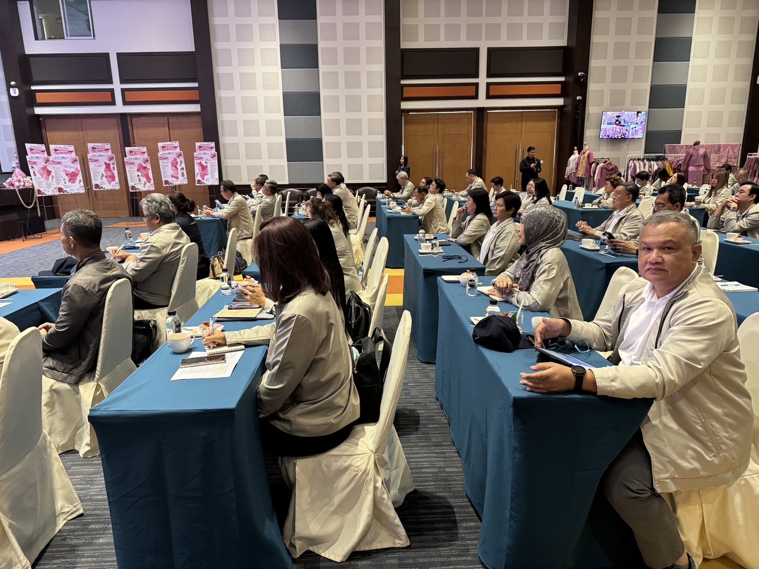 "นศ.สสสส.15"ยกทัพดูงานภาคเหนือ เสริมสร้างสันติสุขประเทศชาติ "นศ.สสสส.15"ยกทัพดูงานภาคเหนือ เสริมสร้างสันติสุขประเทศชาติ