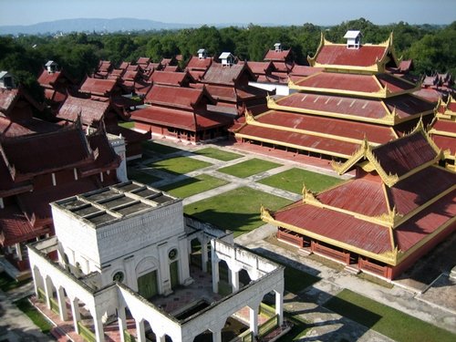 พระราชวังมัณดาเลย์ (Mandalay Royal Palace)