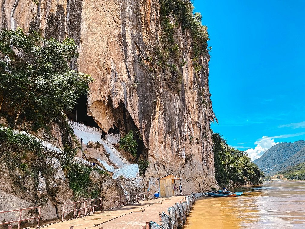 รีวิวเที่ยวถ้ำติ่ง ปากอู หลวงพระบาง  รีวิวเที่ยวถ้ำติ่ง ปากอู หลวงพระบาง