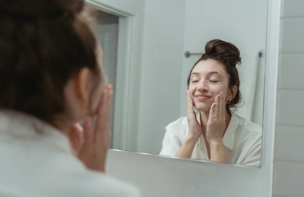 สบู่หรือโฟมล้างหน้า เลือกใช้แบบไหนถึงจะตอบโจทย์ผิวเราที่สุด?  สบู่หรือโฟมล้างหน้า เลือกใช้แบบไหนถึงจะตอบโจทย์ผิวเราที่สุด?