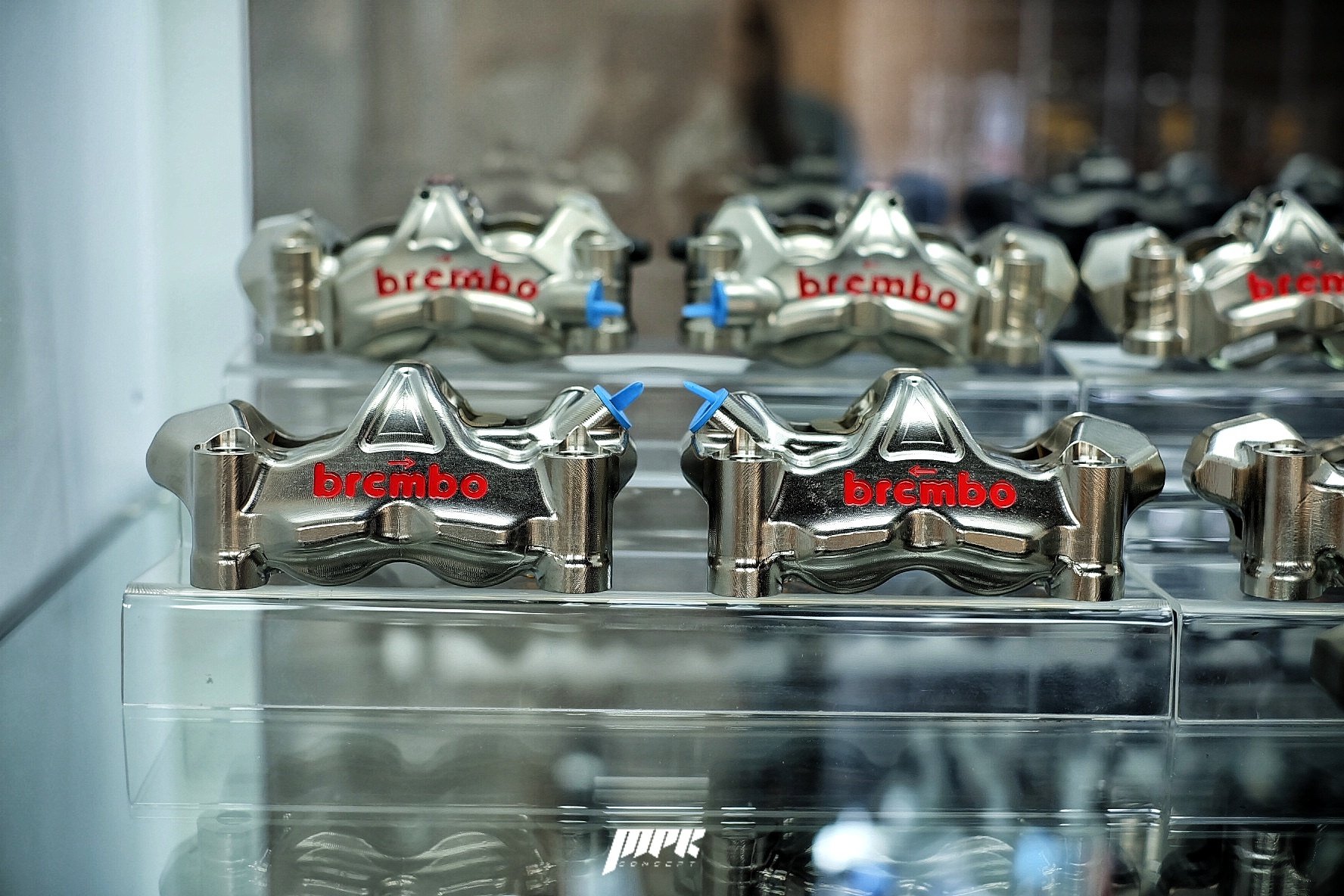 เบรคได้ดีขึ้นกว่าเดิมต้องรุ่นนี้เลย BREMBO GP4RX NICKEL FRONT BRAKE CALIPER