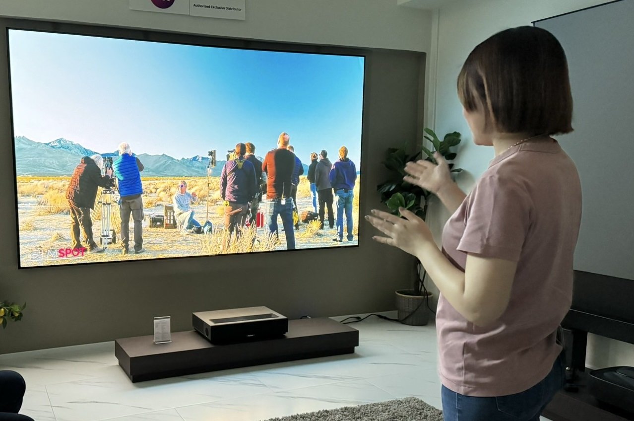 ปลดล็อกศักยภาพสูงสุดของโปรเจคเตอร์ UST: ทำไมการลงทุนกับ "จอที่ใช่" ถึงคุ้มค่ายิ่งกว่า