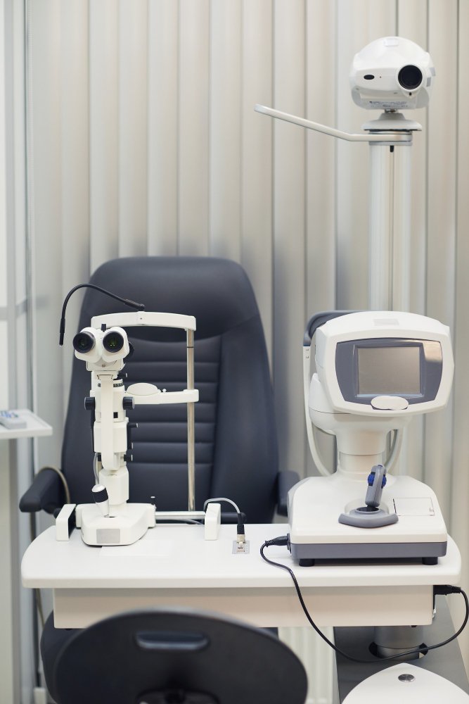 ซื้อโต๊ะวัดสายตาร้านแว่น ต้องดูอะไรบ้าง ก่อนตัดสินใจ