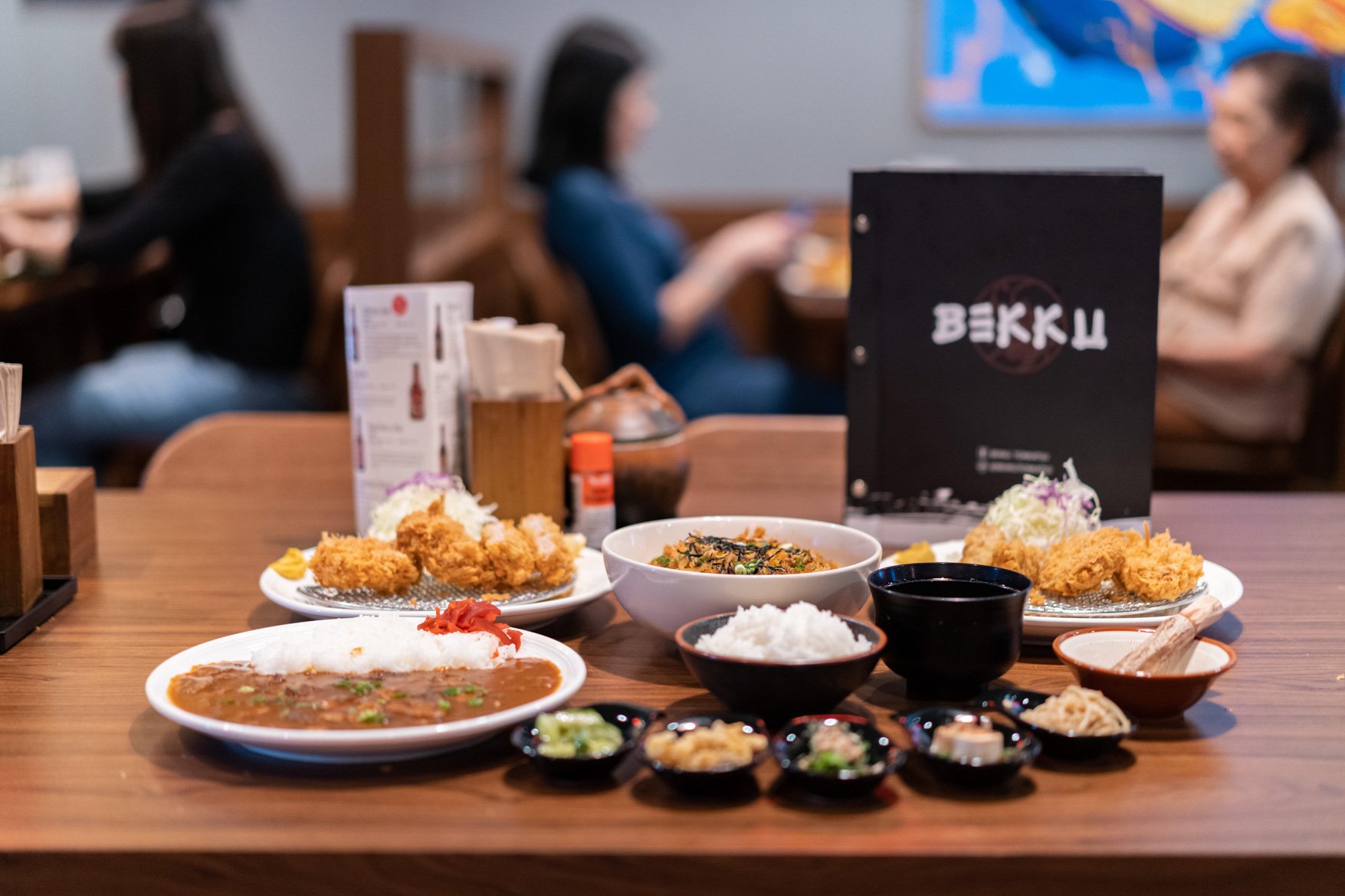 มาตามหาดราก้อนบอลที่ร้าน Bekku Tonkatsu อิ่ม อร่อย กับทงคัตสึในบรรยากาศแบบดราก้อนบอลสไตล์ มาตามหาดราก้อนบอลที่ร้าน Bekku Tonkatsu อิ่ม อร่อย กับทงคัตสึในบรรยากาศแบบดราก้อนบอลสไตล์