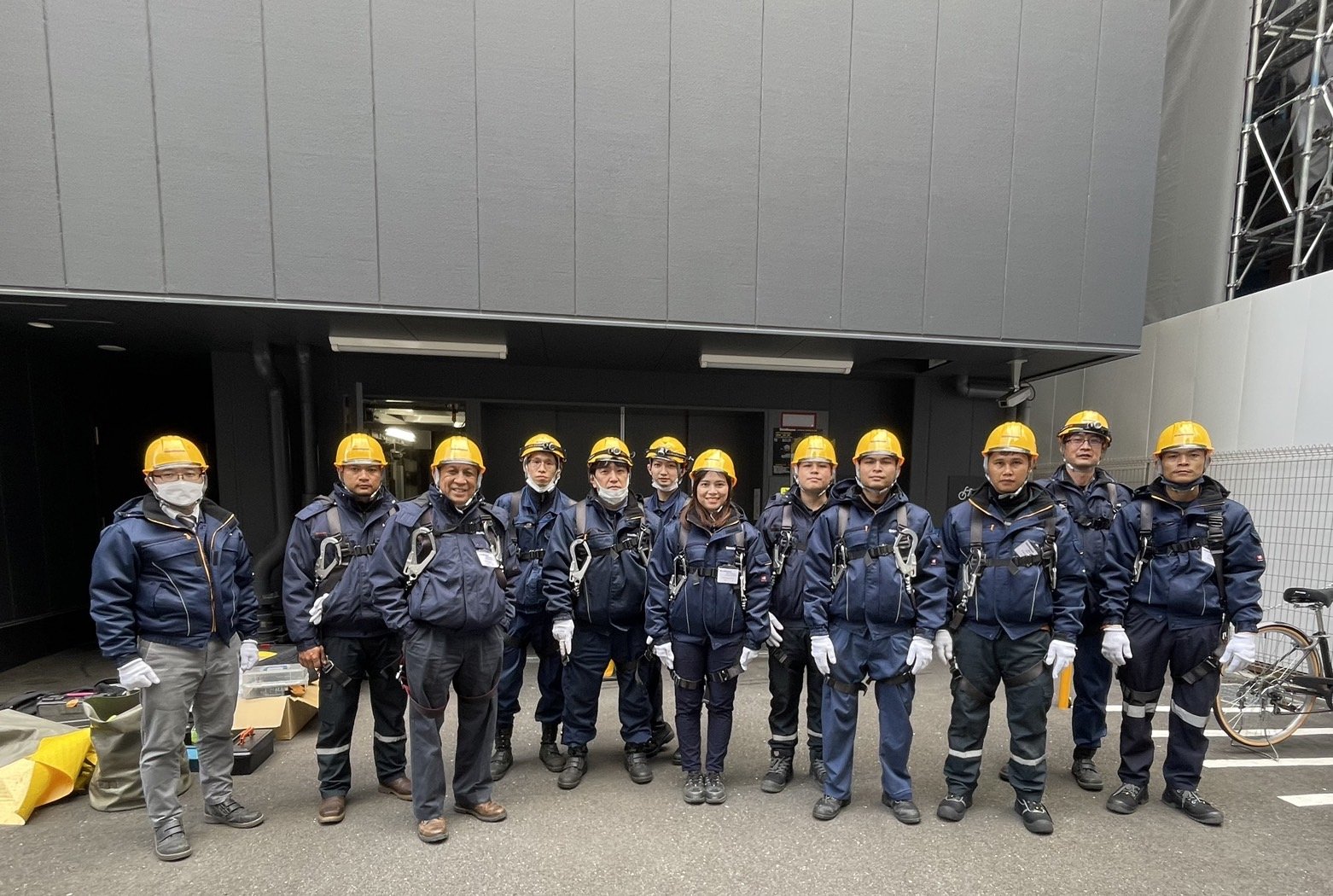 ส่งทีมงานอบรมงานติดตั้งระบบจอดรถอัตโนมัติ (Group 1) ส่งทีมงานอบรมงานติดตั้งระบบจอดรถอัตโนมัติ (Group 1)