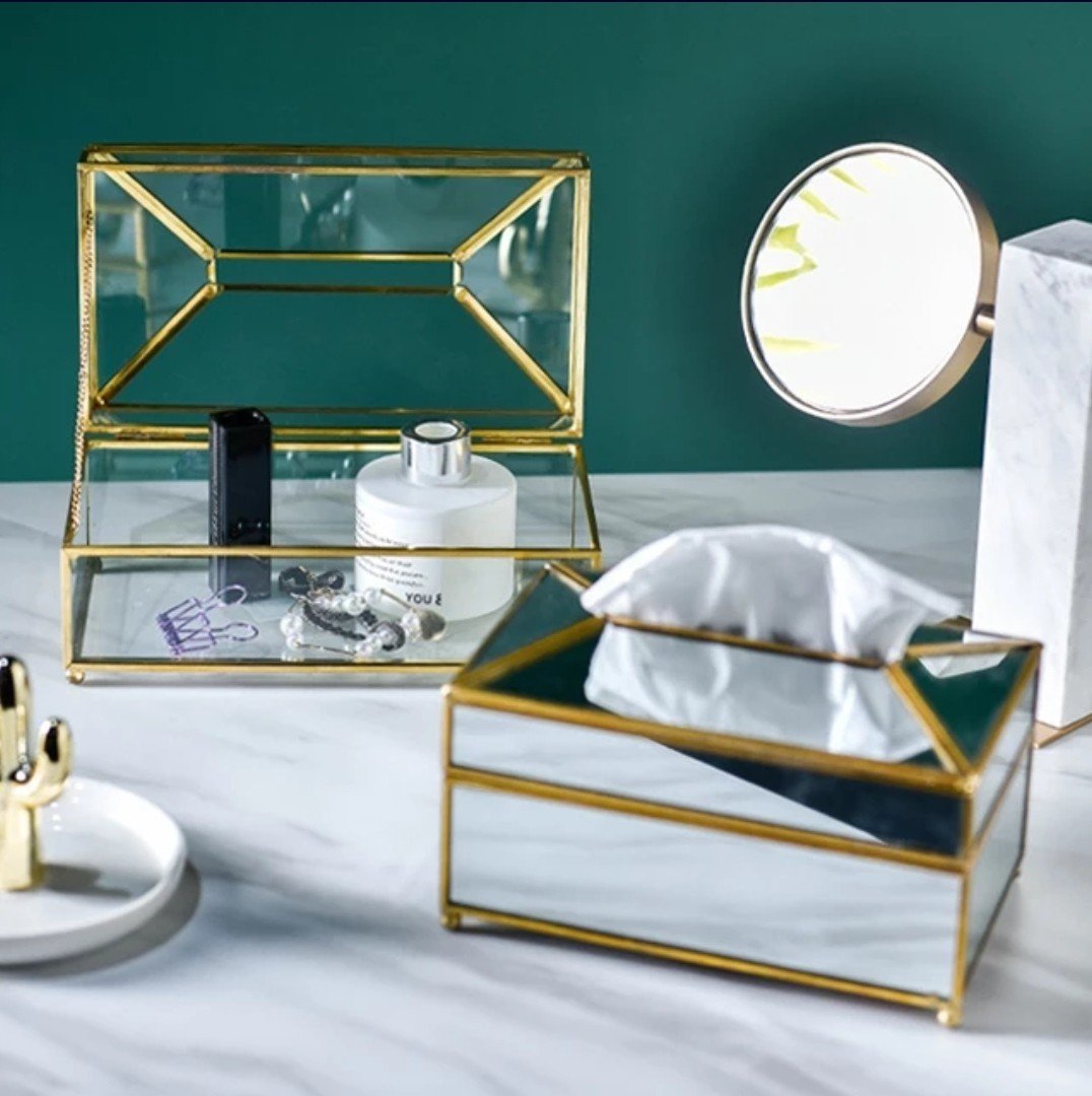 Tissue box
