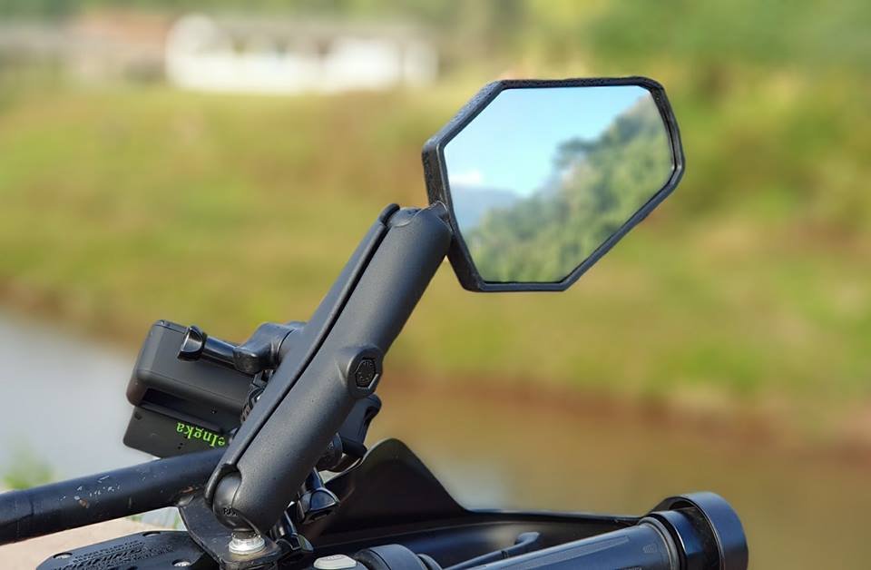 Unbreakable " กระจก Doubletake " Unbreakable " กระจก Doubletake "