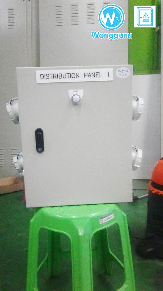 ตู้ควบคุมไฟฟ้าหลัก (MDB)-Motor & Power Plug Control Panel