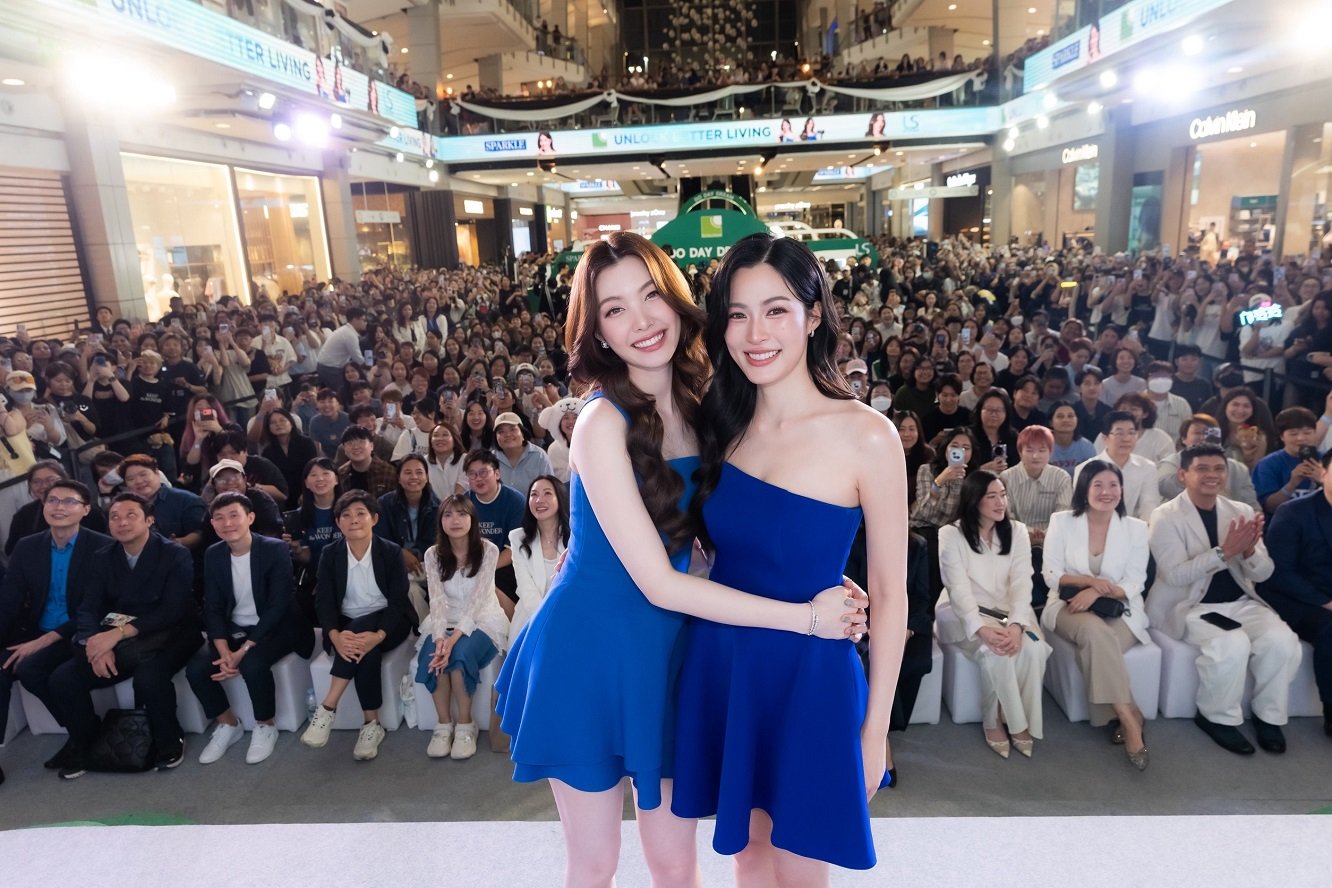 'หลิงหลิง - ออม' ควงคู่ต่อสัญญาพรีเซ็นเตอร์ ปีที่ 2 SPARKLE และ LESASHA พร้อมเสิร์ฟความสนุกให้แฟนคลับในงาน DO DAY DREAM Unlock Better Living 