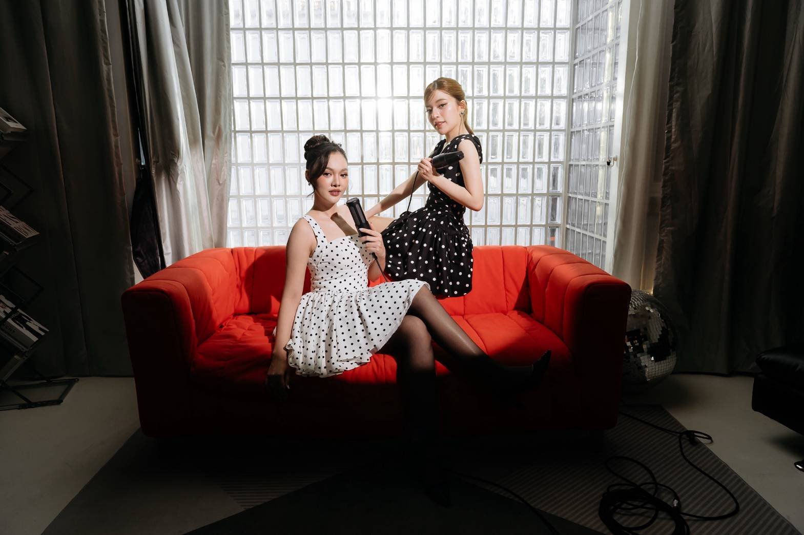 'อ๋อลี่ ตติยา' ชมเปาะ! 'จ๋า พราวเพชร' สปิริตแรง ป่วยแต่สู้ แท็กทีมคัพเวอร์เพลงระดับตำนาน "Music Lover" จนแฟนคลับปลื้ม