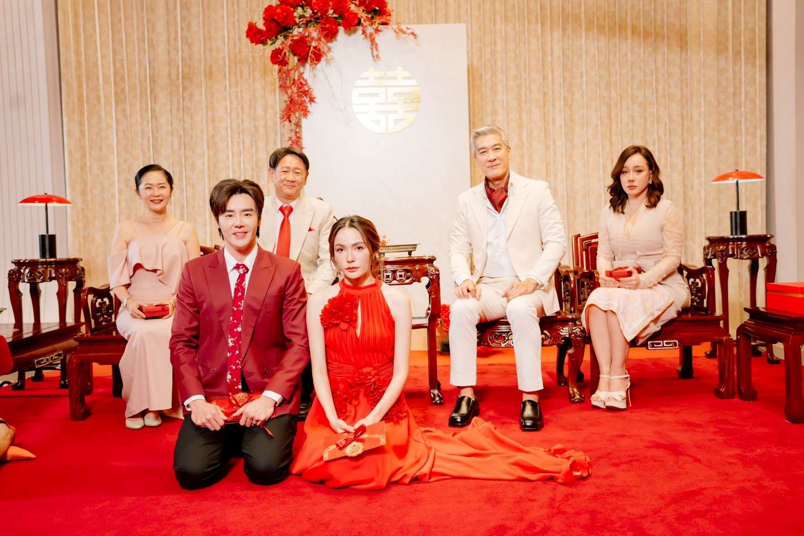 "นทีร้อยเล่ห์" สุดเข้มข้น แฟนๆ อินจัด พร้อมเหมาเปลือกทุเรียนส่ง 'ภีมพัฒน์'  ตัวขัดความรัก 'บอสอาโป-ชลลดา'