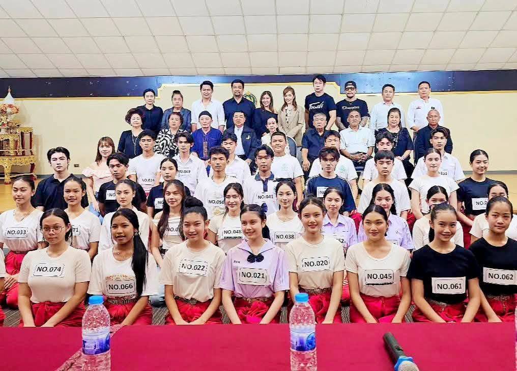 'บอย เจตนิพัทธ์' เปิดม่านเฟ้นหาดาวดวงใหม่! ซีรีส์ฟอร์มยักษ์ "โจงแดง" ค้นหานักแสดงมากความสามารถ พร้อมคณะกรรมการระดับประเทศร่วมตัดสิน