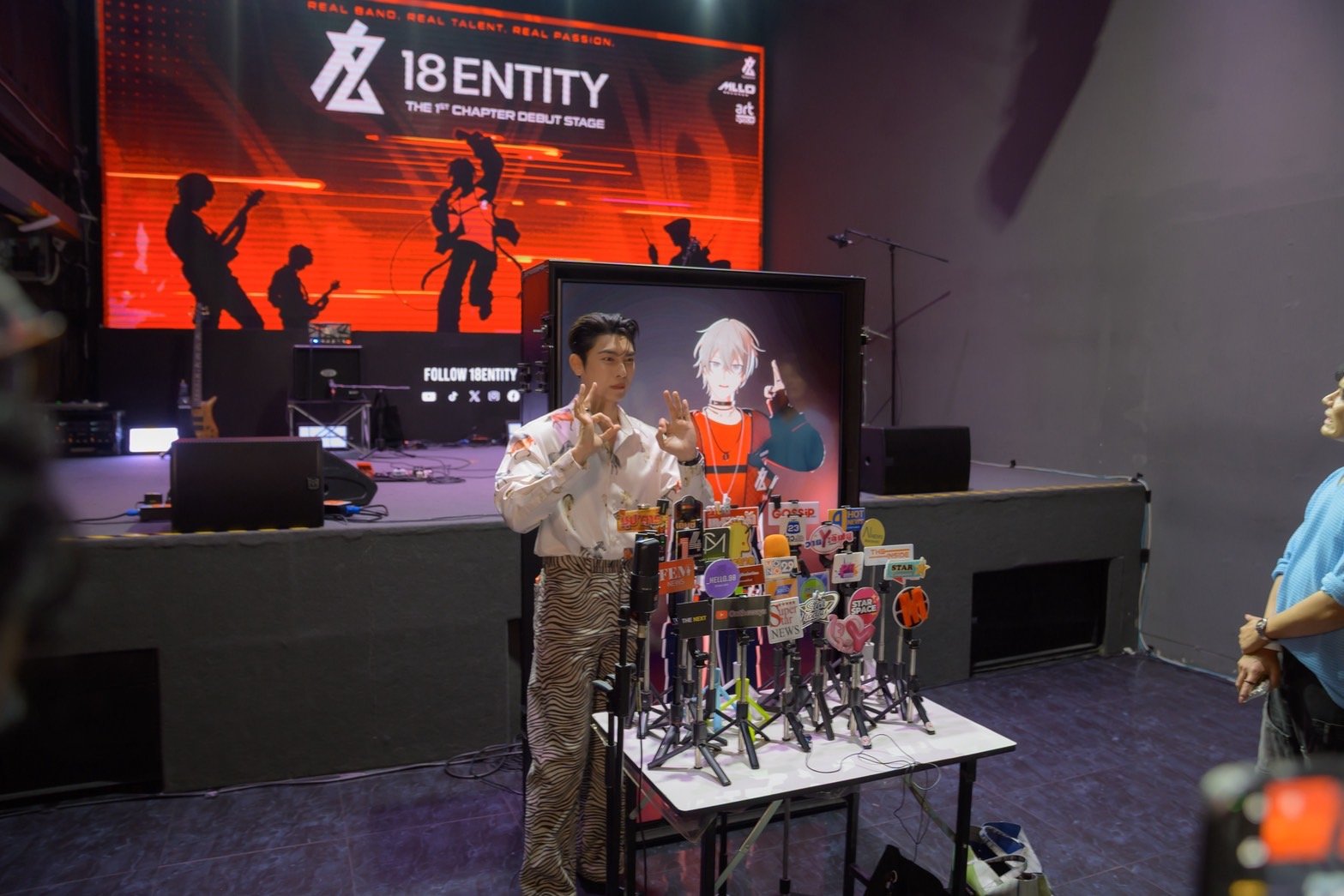 18entity จัดงาน The 1st Chapter Debut Stage  เดบิวต์สู่การเป็นศิลปินอย่างเป็นทางการ ได้ 'มิว ศุภศิษฏ์' ร่วมแจมโชว์พิเศษ