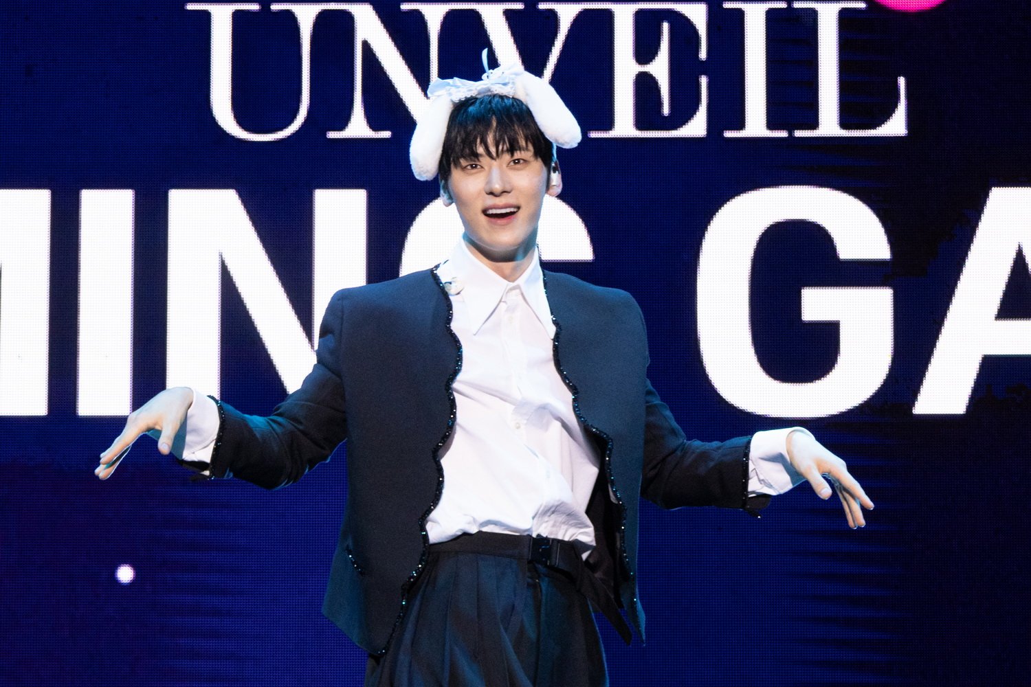 'ฮวัง มินฮยอน' สาดความสุขและความอบอุ่นสะกดทุกหัวใจ 'ฮวังโด' ใน 2023 HWANG MIN HYUN MINI CONCERT <UNVEIL> IN BANGKOK พร้อมสัญญา "เจอกันอีกซัมเมอร์หน้า"