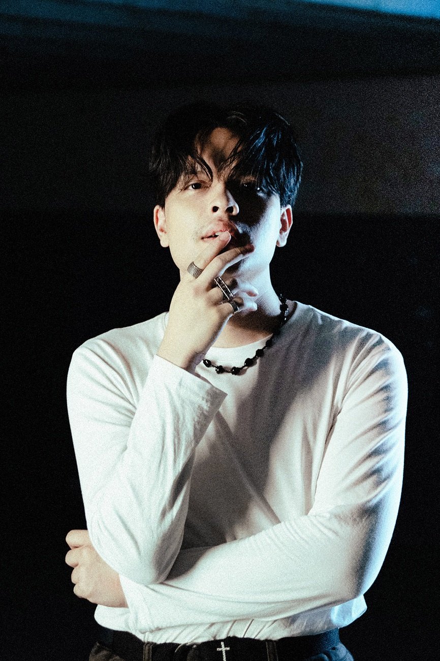 เปิดศักราชใหม่ของ 'VARIS' กับซิงเกิลล่าสุด "50/50" เพลง Pop Punk สุดจัดจ้าน  บอกเราเรื่องราว "เจอกันตรงกลาง" ของความสัมพันธ์