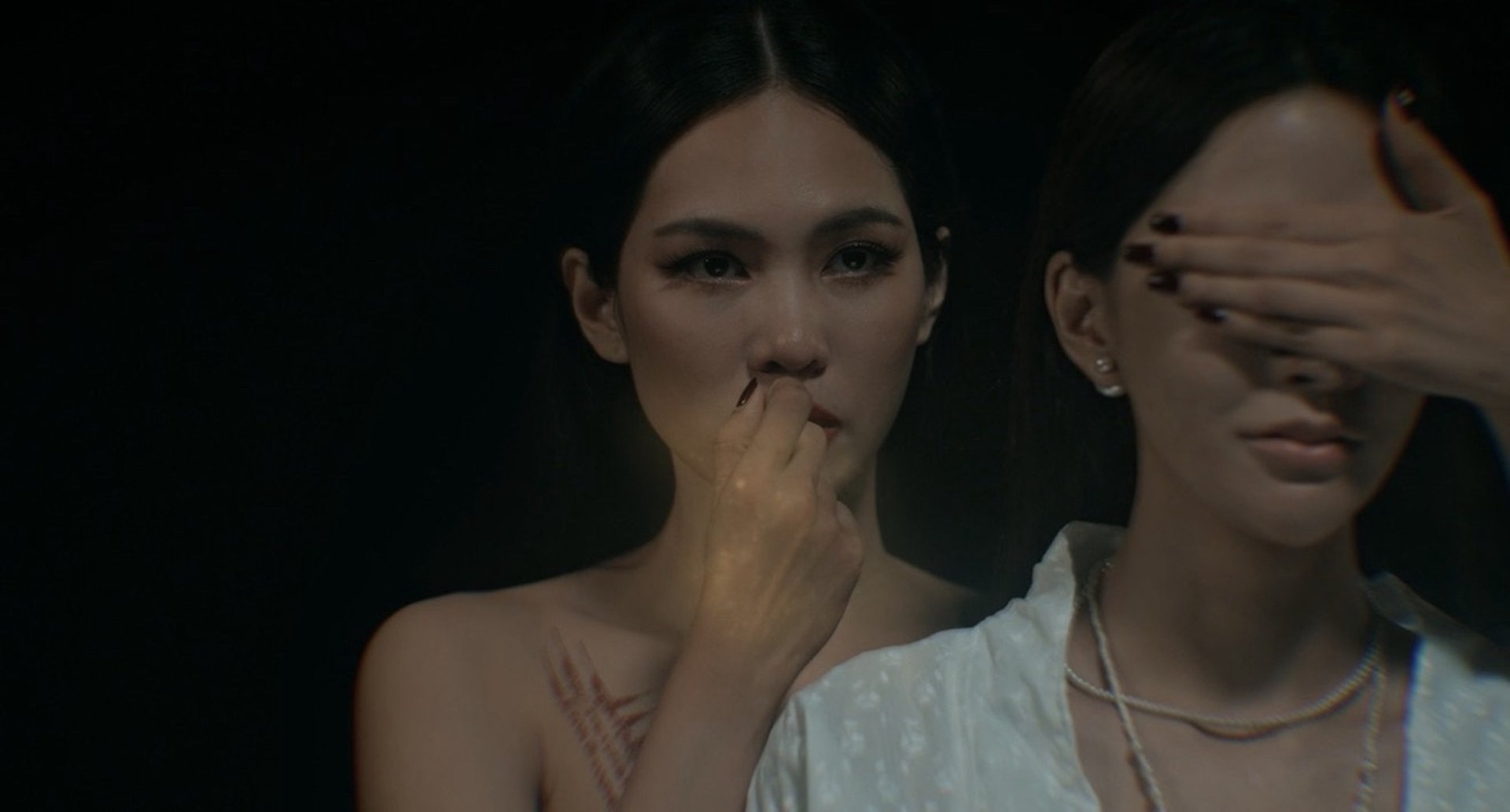"ข่มขลัง" EP.2 ครองกระแสเทรนด์ X อันดับ 1 ไทยยาวกว่า 15 ชม. - พุ่งอันดับ 4 โลก 'ปุยนุ่น' ปล่อยของบท 'หมวดภีม' ถูกผีนางรำเข้าสิง ตีบทแตก! 'บิ๊นท์' สวยขลังสมบท 'แม่ครูบุหลัน' ปราบผีอยู่หมัดก่อนปราบหัวใจต่อ