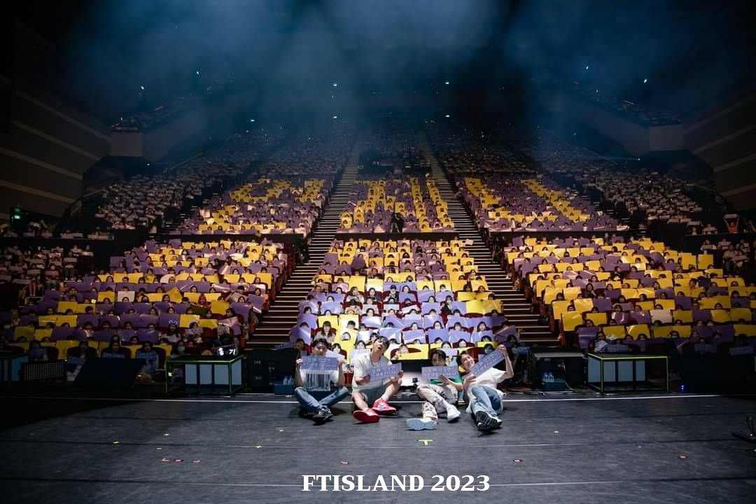 FTISLAND ส่งสัญญาณพร้อมขั้นสุด! เตรียมฉลองครบรอบเดบิวต์ 16 ปีที่ "2023 FTISLAND LIVE 'RE : FTISLAND' IN BANGKOK" เพิ่มสิทธิพิเศษแบบจุกๆ สำหรับพรีมาดอนน่าไทยเท่านั้น!!! FTISLAND ส่งสัญญาณพร้อมขั้นสุด! เตรียมฉลองครบรอบเดบิวต์ 16 ปีที่ "2023 FTISLAND LIVE 'RE : FTISLAND' IN BANGKOK" เพิ่มสิทธิพิเศษแบบจุกๆ สำหรับพรีมาดอนน่าไทยเท่านั้น!!!