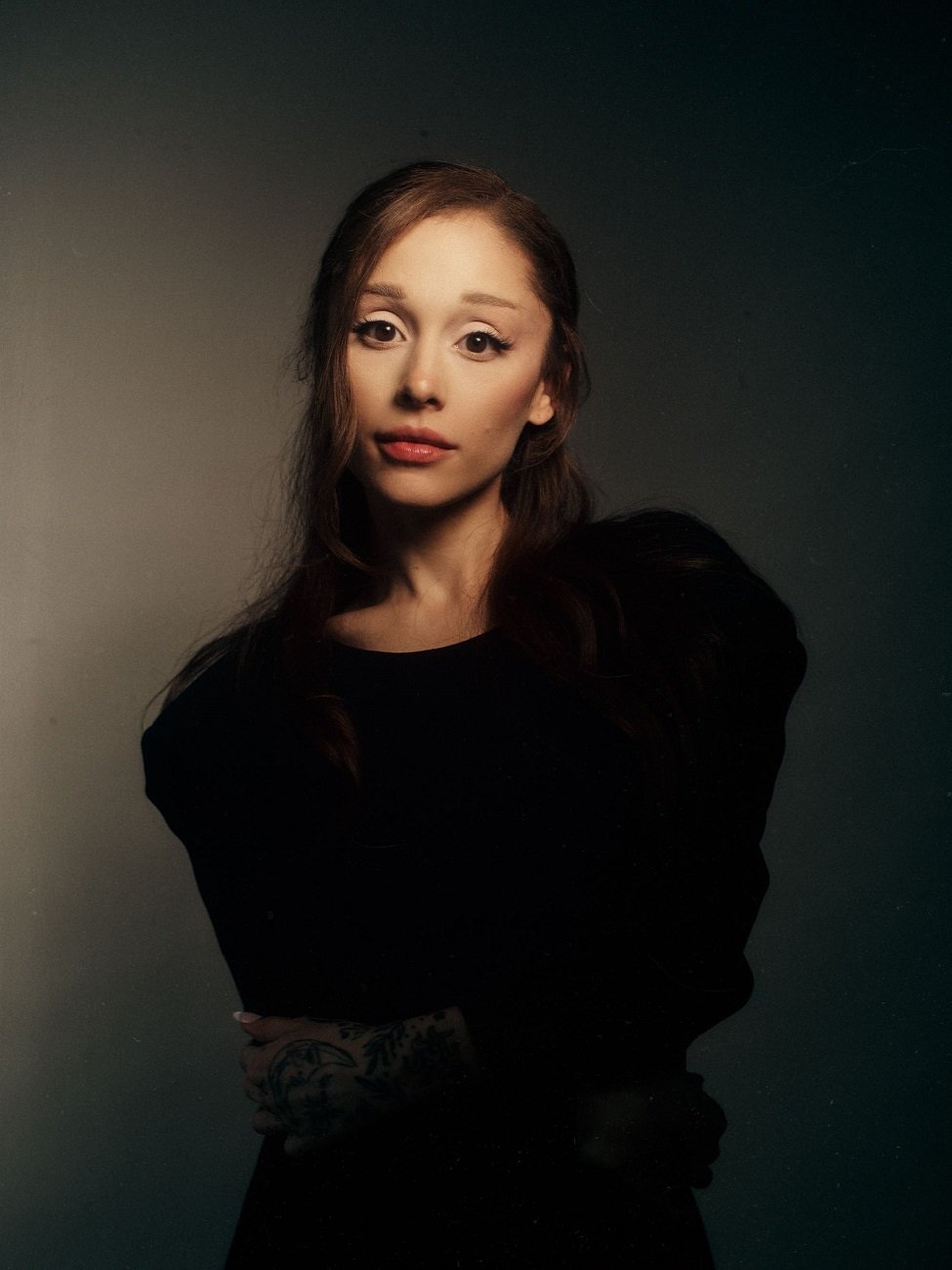 Ariana Grande เซอร์ไพรส์! ประกาศอัลบั้มเต็มชุดที่ 8 "petal" เตรียมปล่อย 31 ก.ค. นี้ อัลบั้มใหม่ในรอบ 2 ปี ที่แฟนๆ ทั่วโลกรอคอย