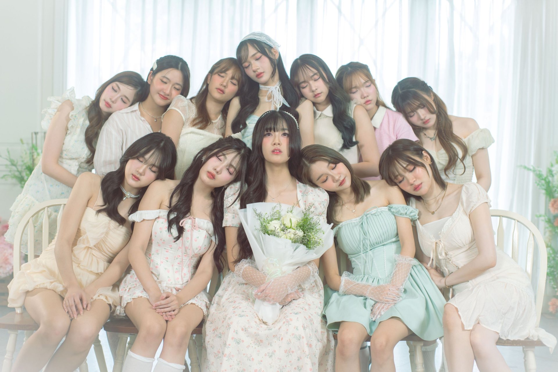 "กำไลข้อเท้าแห่งความทรงจำ" เพลงเศร้าของคนไม่มูฟออน จาก 'BNK48' 