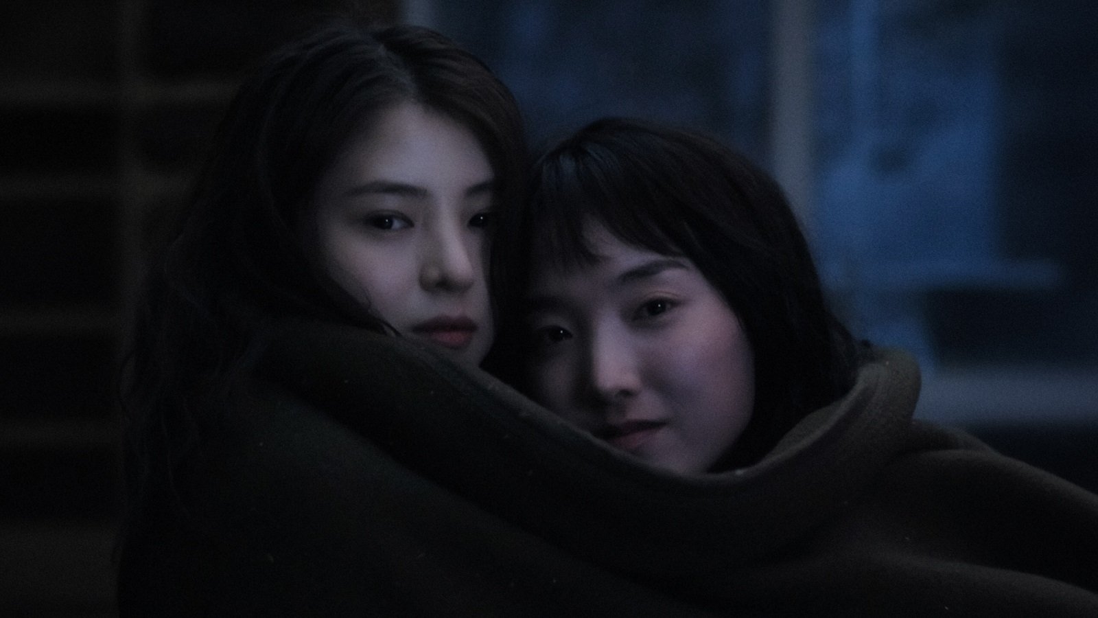 ภาพยนตร์เรื่องแรก พบเสน่ห์ใหม่ Han So Hee ฮันโซฮี ในหนังเควียร์! "Heavy Snow ฤดูหนาว เรารักกัน" 31 ตุลาคมนี้ ภาพยนตร์เรื่องแรก พบเสน่ห์ใหม่ Han So Hee ฮันโซฮี ในหนังเควียร์! "Heavy Snow ฤดูหนาว เรารักกัน" 31 ตุลาคมนี้