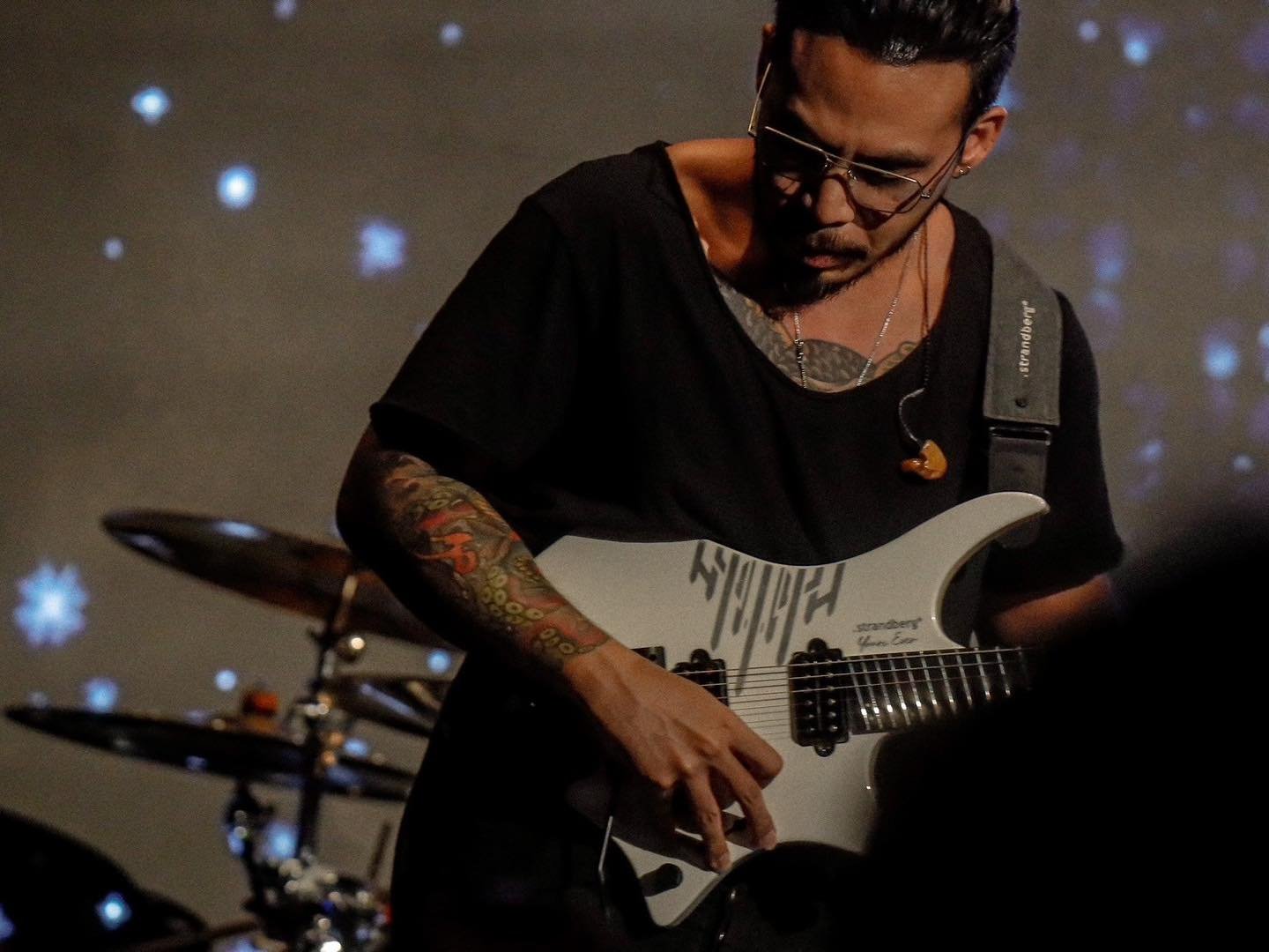 ร่วมยินดี! เชา COCKTAIL ได้เป็น Official Artist ของ Strandberg กีตาร์สัญชาติสวีเดน อย่างเป็นทางการ